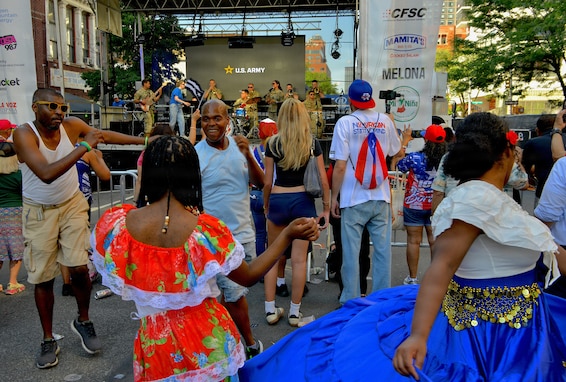 Army Reserve Soldiers Connect with community in East Harlem