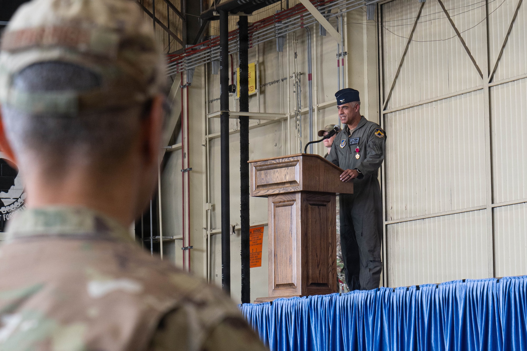 8th Operations Group changes command