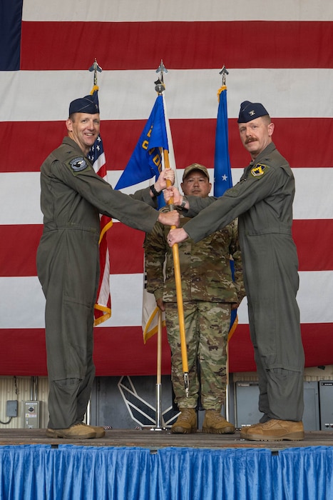 8th Operations Group changes command