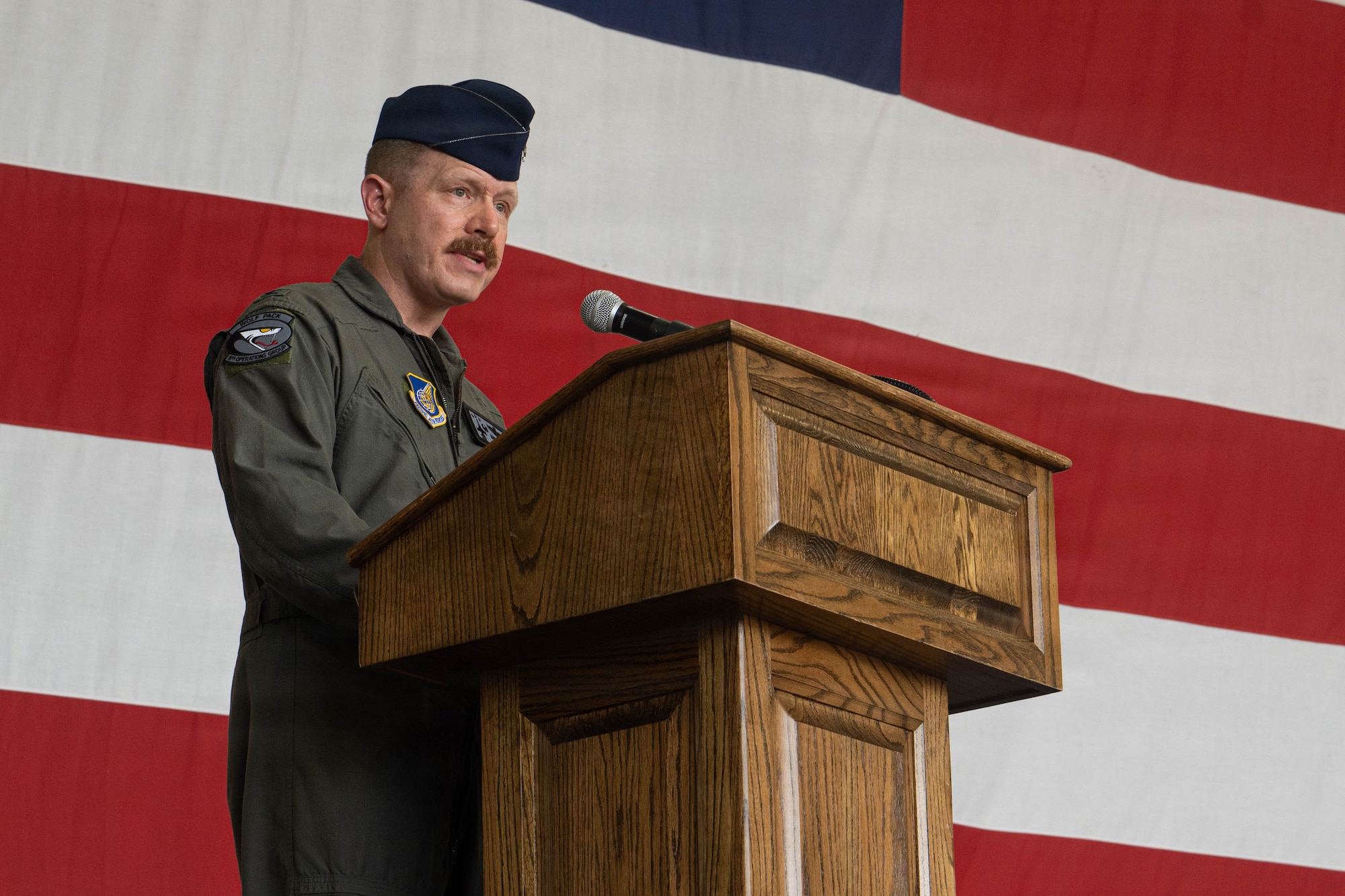 8th Operations Group changes command