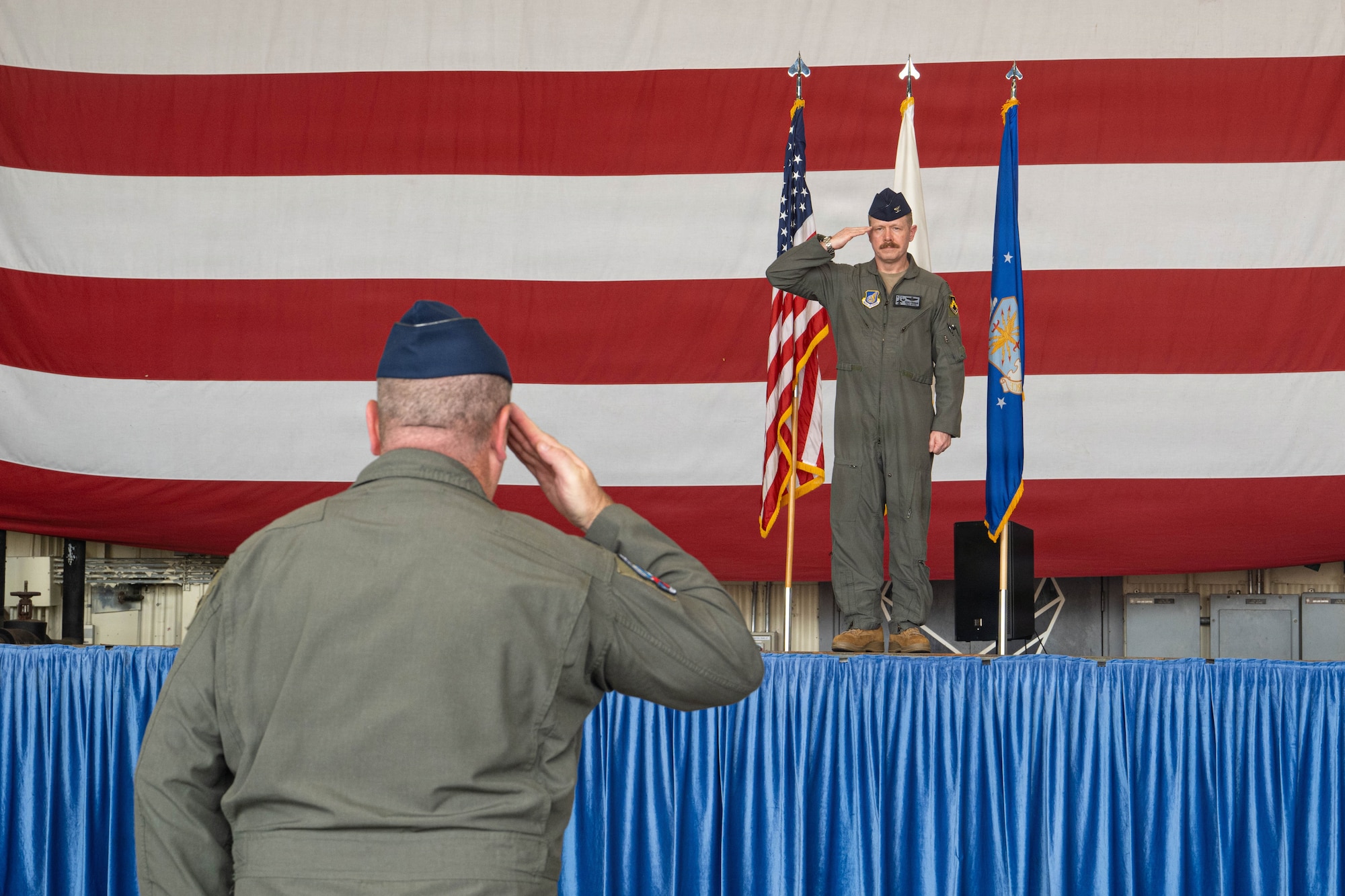 8th Operations Group changes command