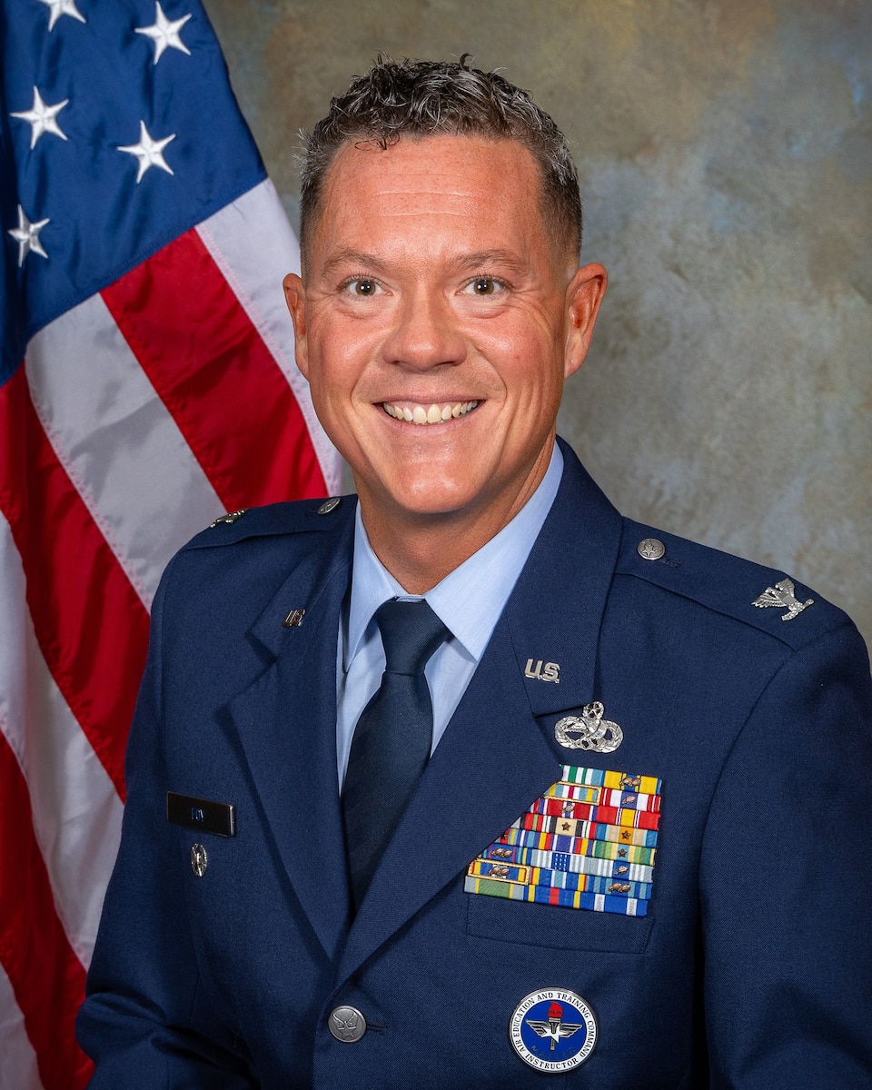 Official photo of Col. Mitchell K. Foy, 22nd Maintenance Group commander, at McConnell Air Force Base, Kansas.