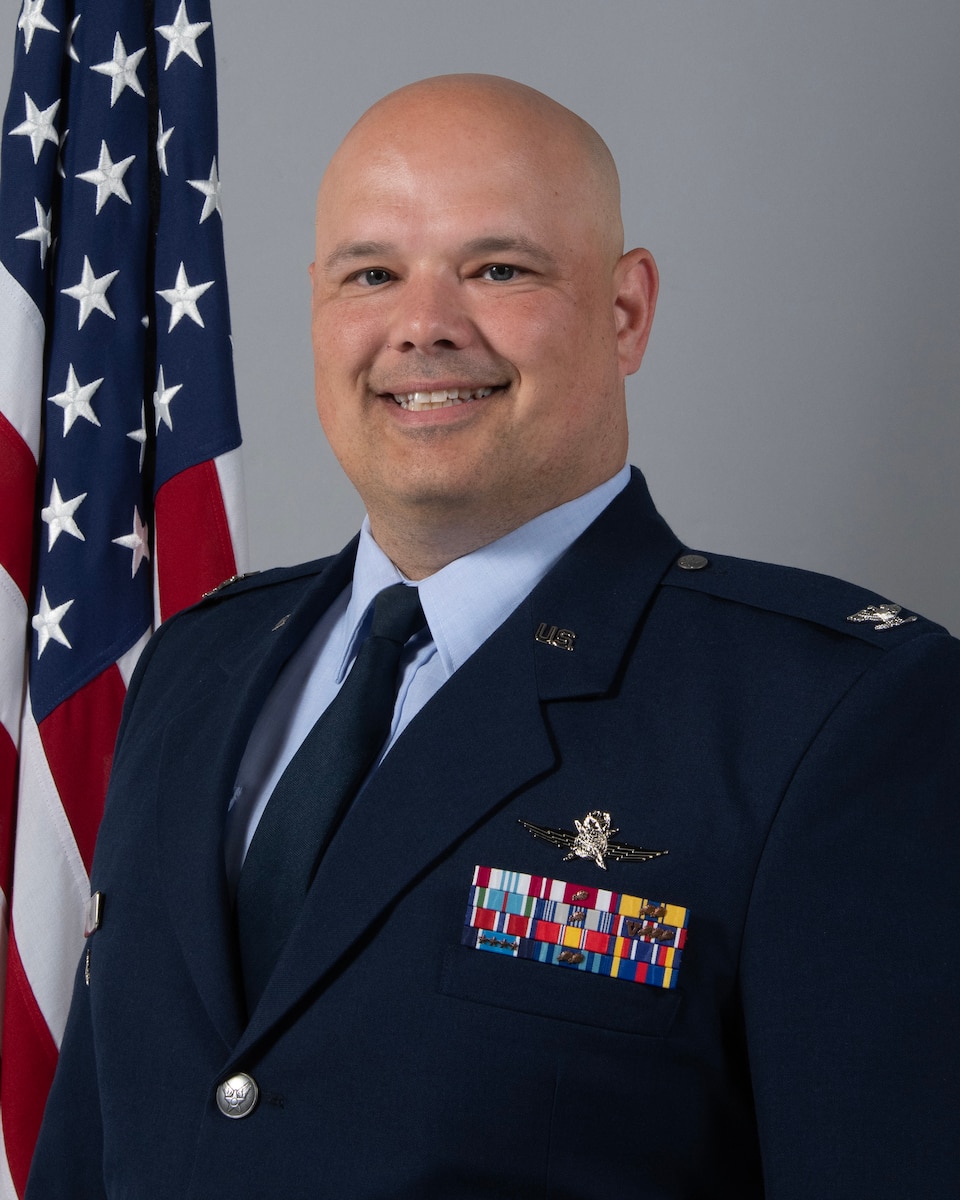 Col. Brian S. "Bash" Hale Official Portrait
