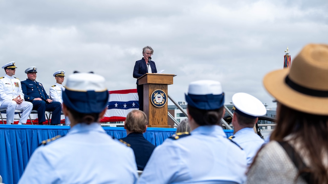 Director of Operational 
Logistics Command Amy Graveley addresses guests during Base Alameda change of command ceremony.