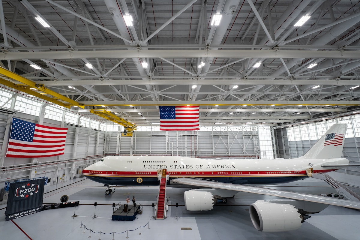 VC-25B Bridge aircraft arrives at Joint Base Andrews, begins commissioning flights