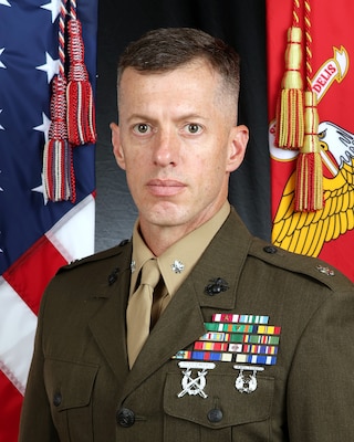 Portrait of Lieutenant Colonel Vince Thompson