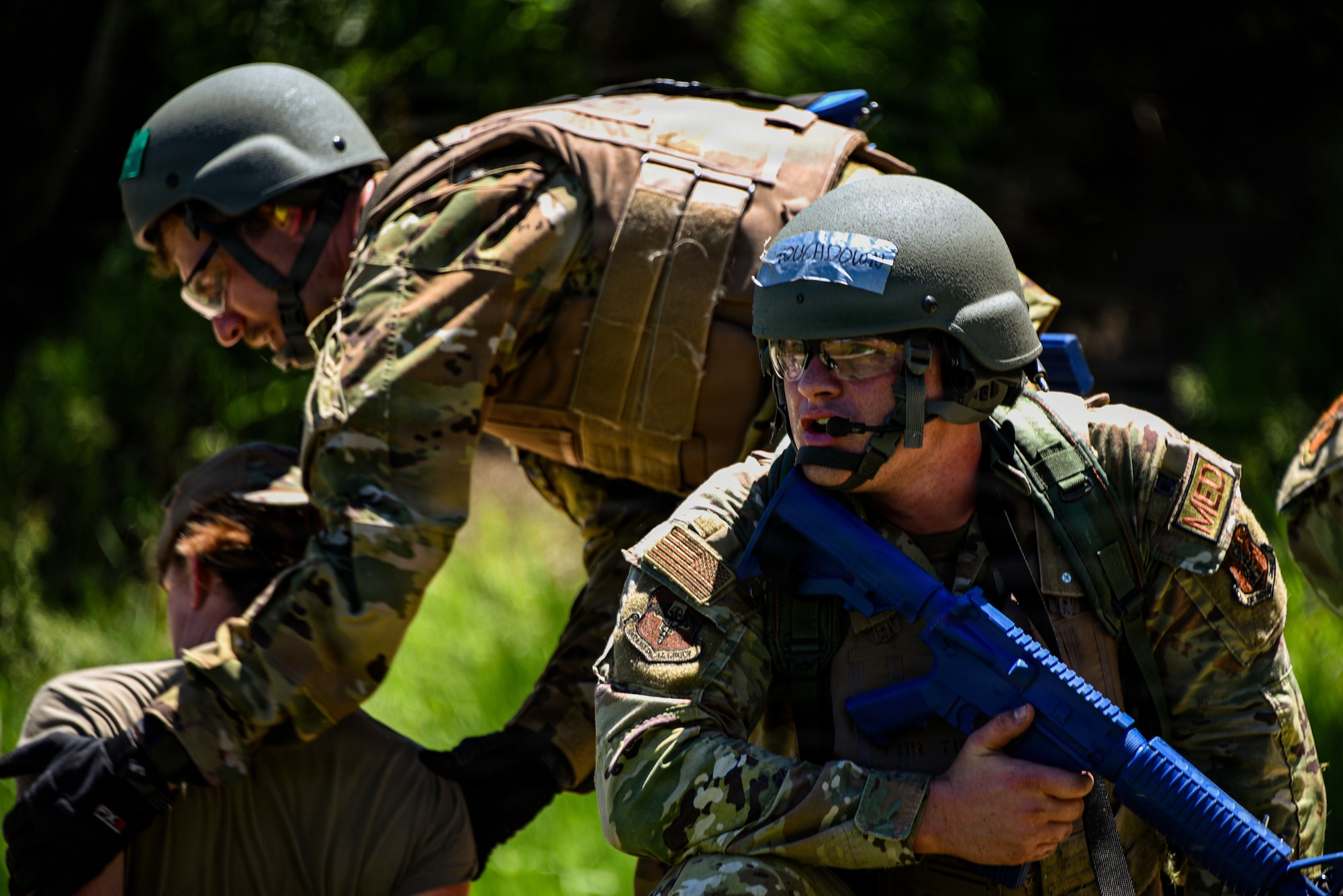 U.S. Airmen assigned to the 185th Air Refueling Wing’s Medical Group practice providing field medical care during the Wing’s first Tactical Combat Casualty Care exercise in Sioux City Iowa, June 12, 2026.