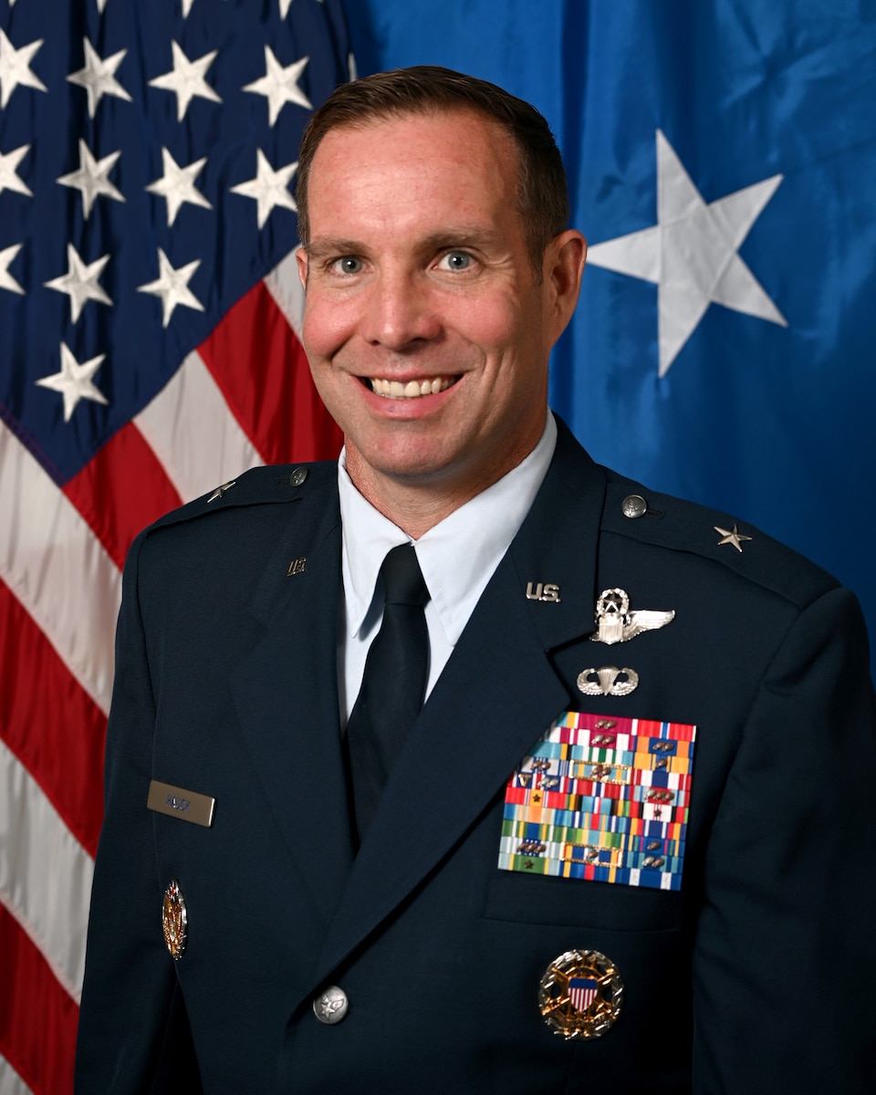 This is the official portrait of Brig. Gen. Leslie F. Hauck III.