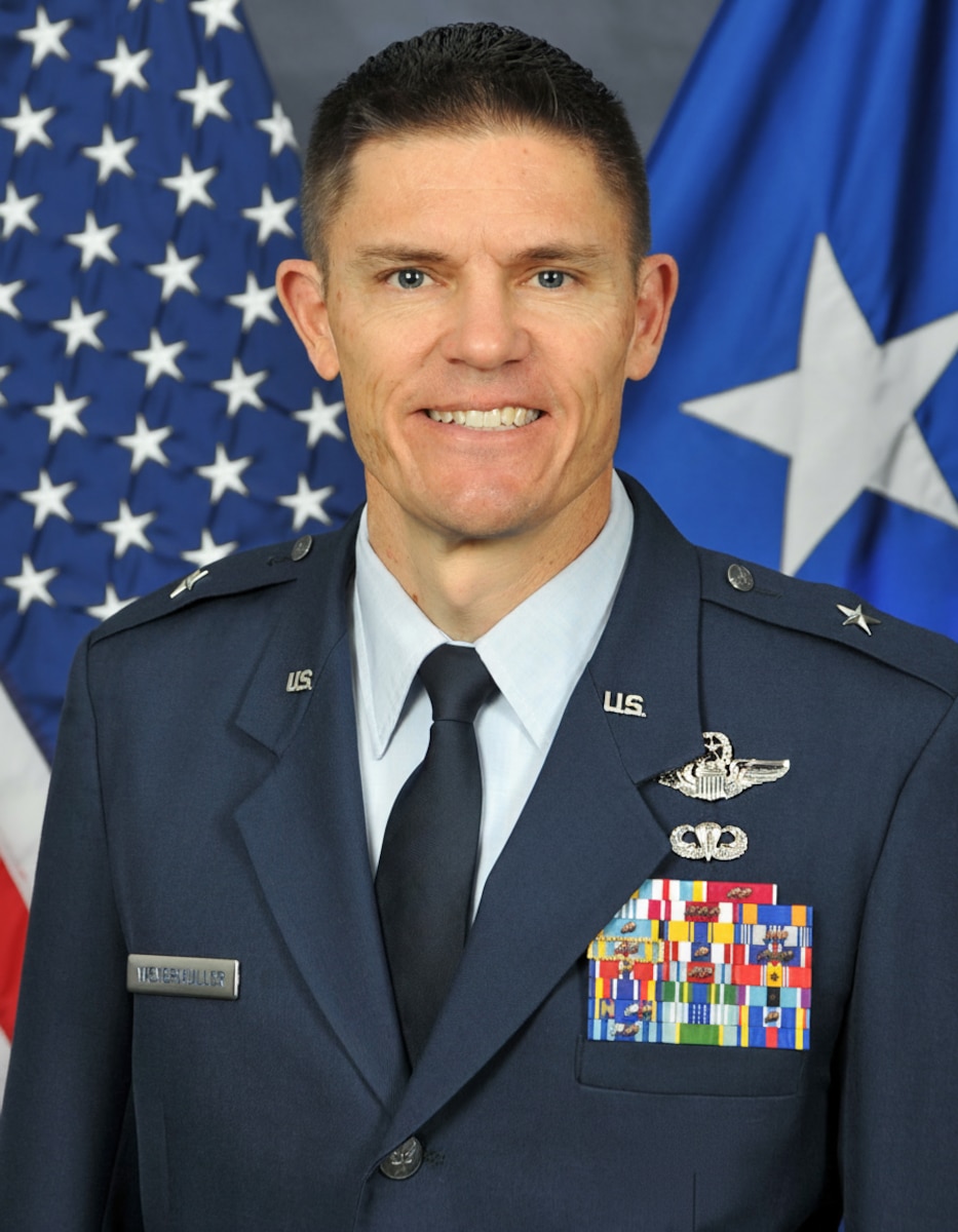 This is the official portrait of Brig. Gen. Scott Weyermuller.