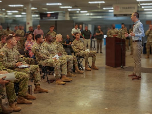 Mr. Joe Welch, Portfolio Acquisition Executive for C2/Counter C2 briefs Soldiers of the 2nd Mobile Brigade, 25th Infantry Division, during the 2nd Mobile Brigade Tech Expo at Schofield Barracks, Hawaii, June 15, 2026.