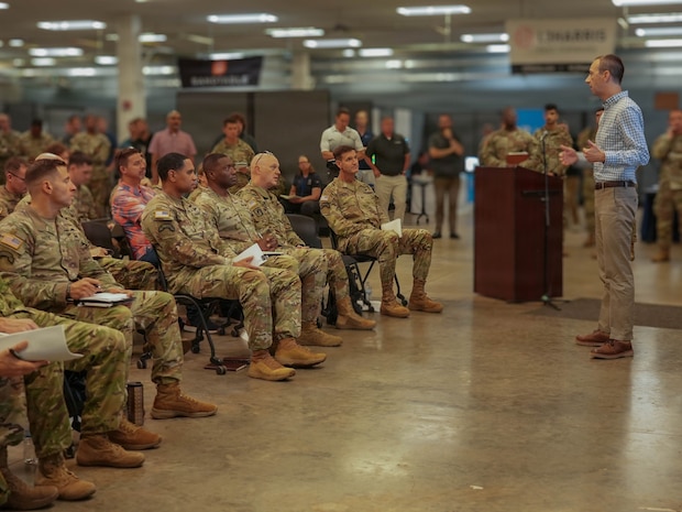 Mr. Joe Welch, Portfolio Acquisition Executive for C2/Counter C2 briefs Soldiers of the 2nd Mobile Brigade, 25th Infantry Division, during the 2nd Mobile Brigade Tech Expo at Schofield Barracks, Hawaii, June 15, 2026.