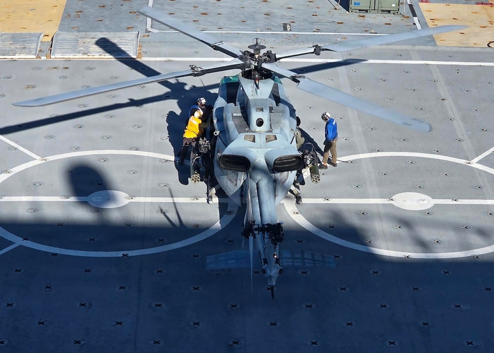 A U.S. Marine Corps UH-1Y Venom helicopters with Marine Light Attack Helicopter Squadron 367, Marine Aircraft Group 39, 3rd Marine Aircraft Wing, lands aboard Military Sealift Command’s prepositioning ship USNS Seay (T-AKR 302), during deck landing qualifications, at Kin Bay, Okinawa, Japan, June 22, 2026. (Courtesy photo)