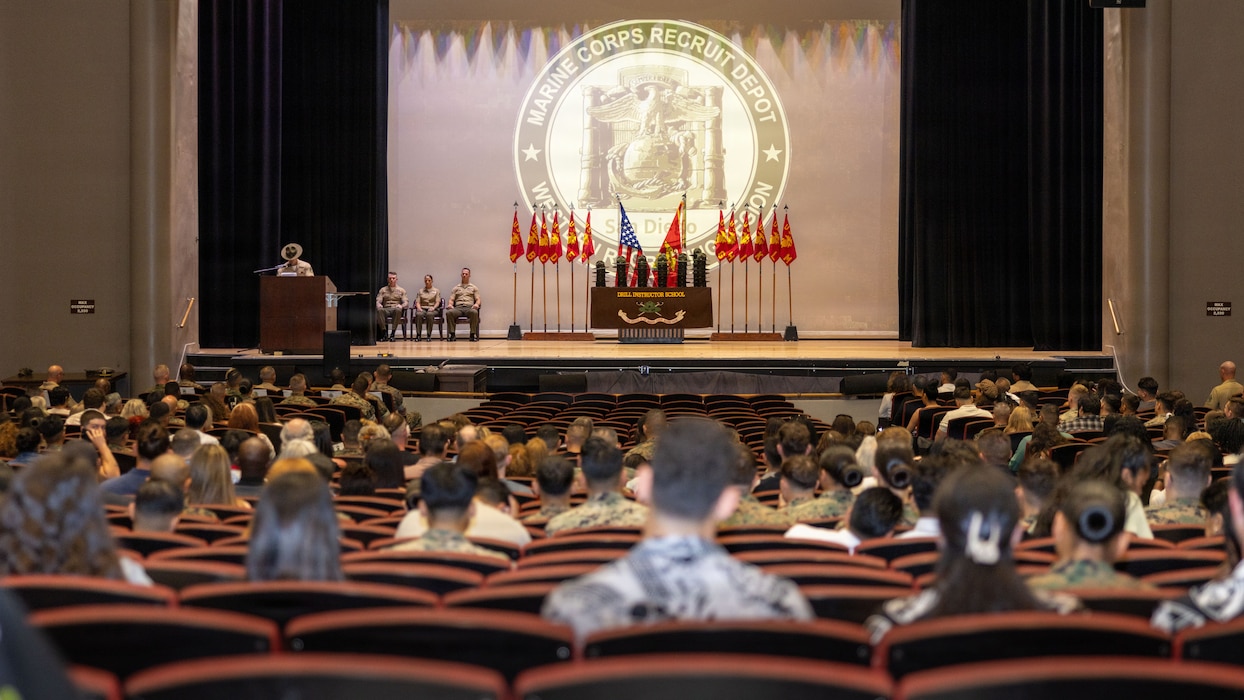DI School Class 3-26 Graduation ceremony