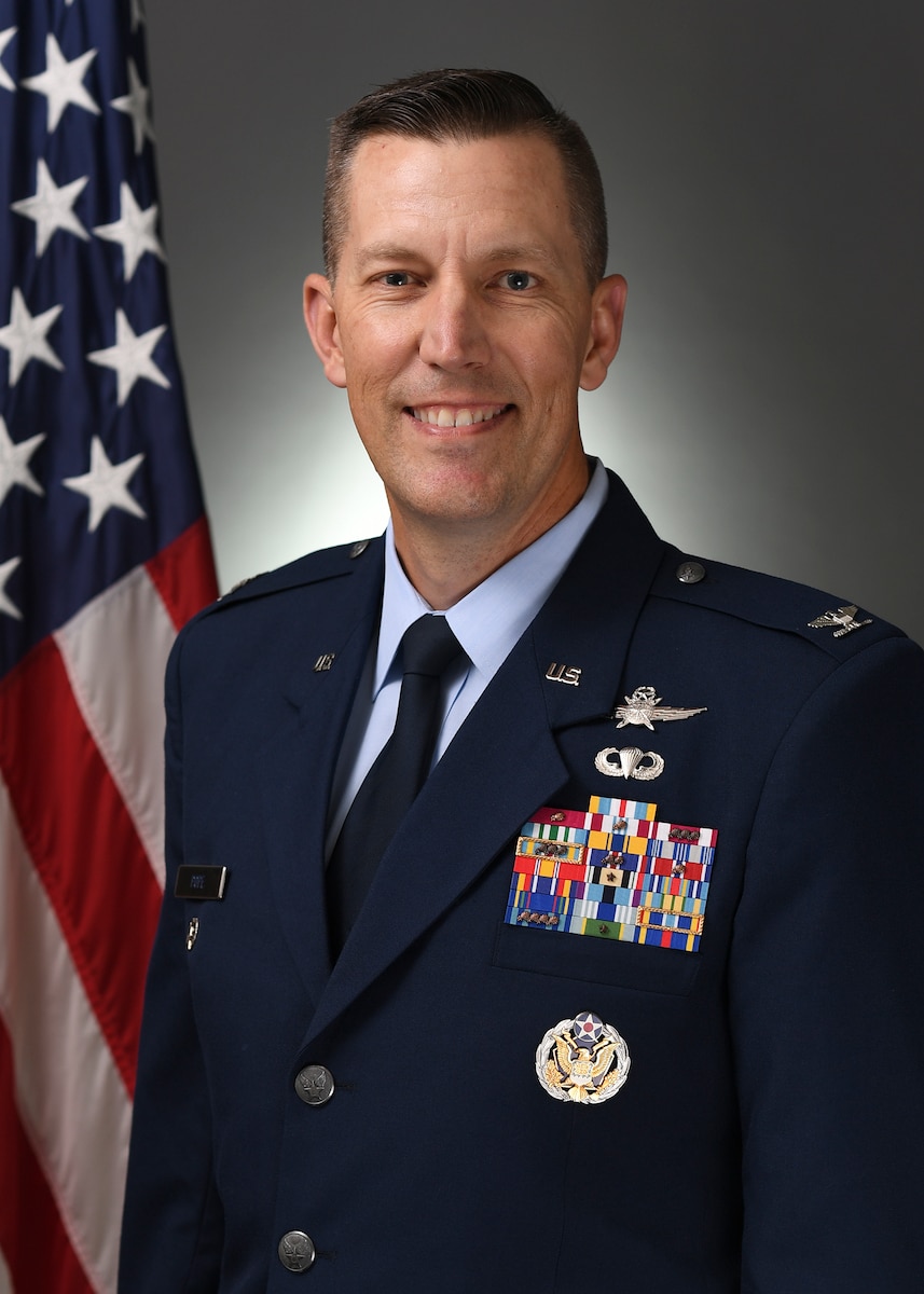 Official bio photo for Col. Billy E. Pope Jr.