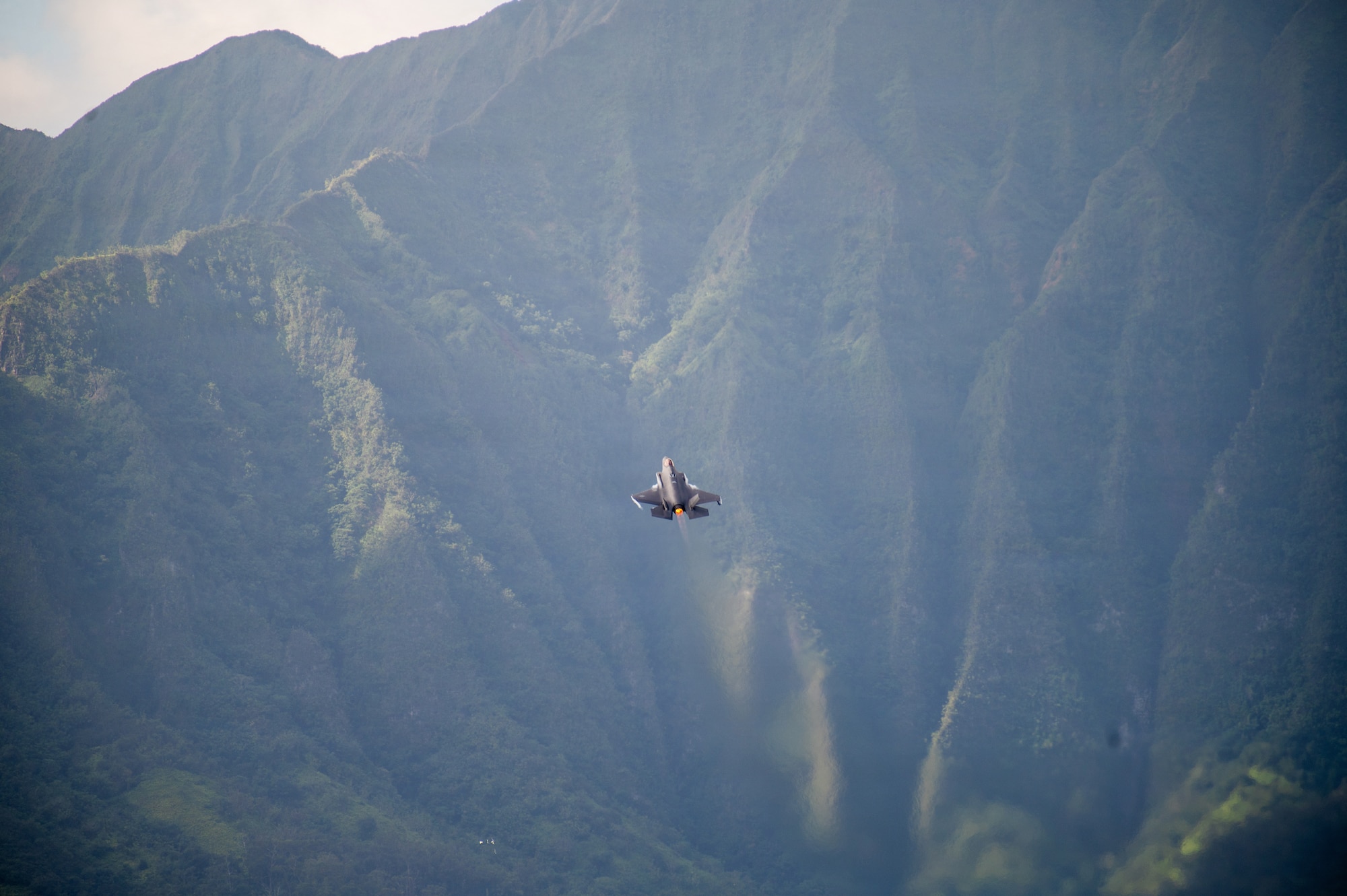 A U.S. Air Force F-35A Lightning II aircraft assigned to the 115th Fighter Wing, Wisconsin Air National Guard, takes off during exercise Sentry Aloha 26-1 at Kaneohe Bay, Hawaii, Jan. 20, 2026. Sentry Aloha is built around Dissimilar Air Combat Training, which challenges pilots to engage in combat scenarios against aircraft with different performance capabilities. (U.S. Air National Guard photo by Master Sgt. Mary Greenwood)