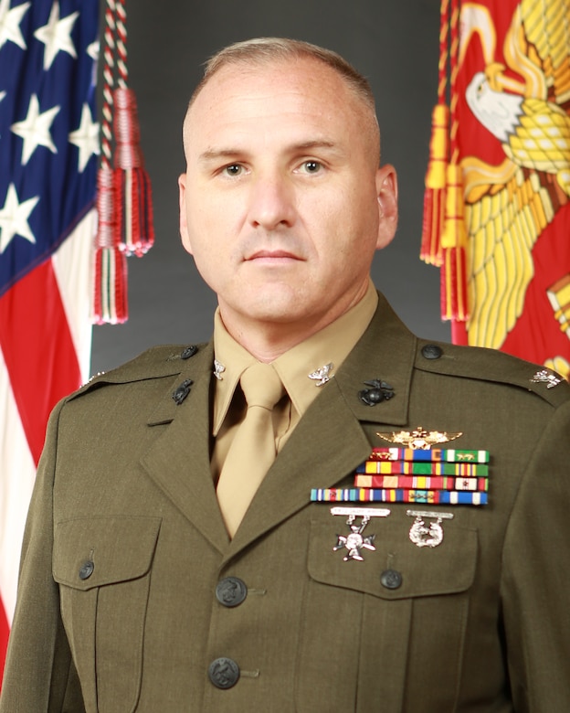 Col Hawkins Bio Photo
