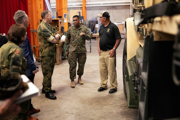 Norwegian Logistics Chief Visits Blount Island to Reinforce Arctic Prepositioning Partnership