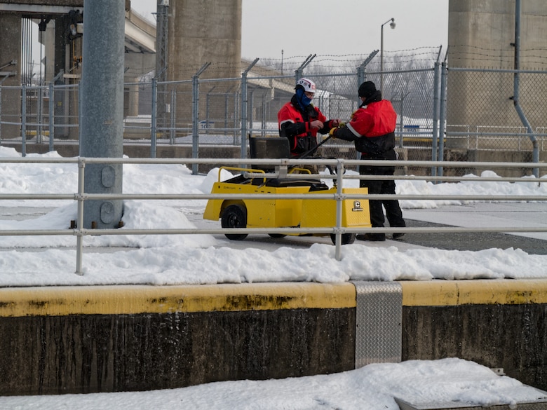 Despite challenging weather conditions, Louisville District teams monitored river levels, managed ice impacts, conducted inspections and kept facilities functioning at McAlpine Locks and Dam in Louisville, Kentucky, Feb. 6. 2026.
