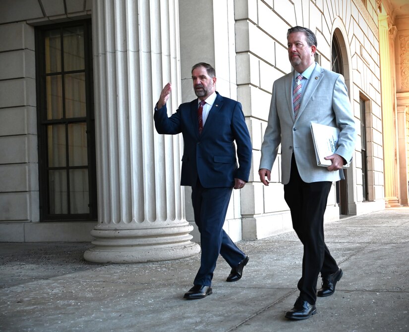 Vice Director visits Hart-Dole-Inouye Federal Center