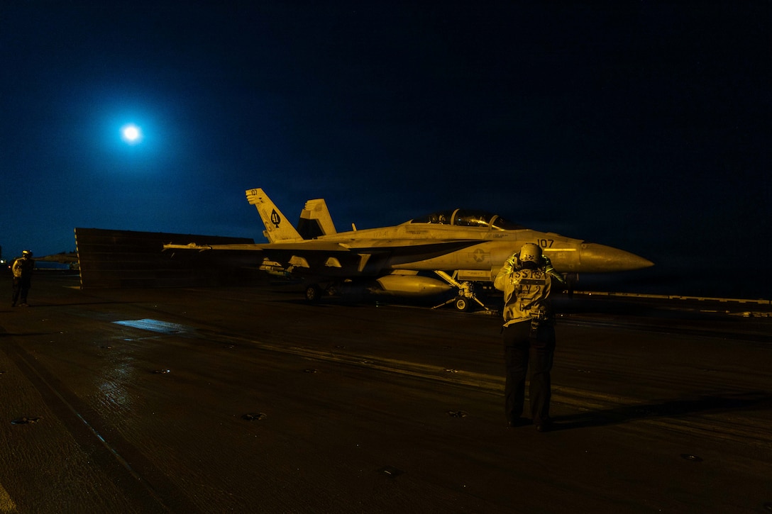 An F/A-18F Super Hornet, attached to Strike Fighter Squadron (VFA) 41, prepares to launch from the flight deck of Nimitz-class aircraft carrier USS Abraham Lincoln (CVN 72) in support of Operation Epic Fury, March 3, 2026. (U.S. Navy photo)