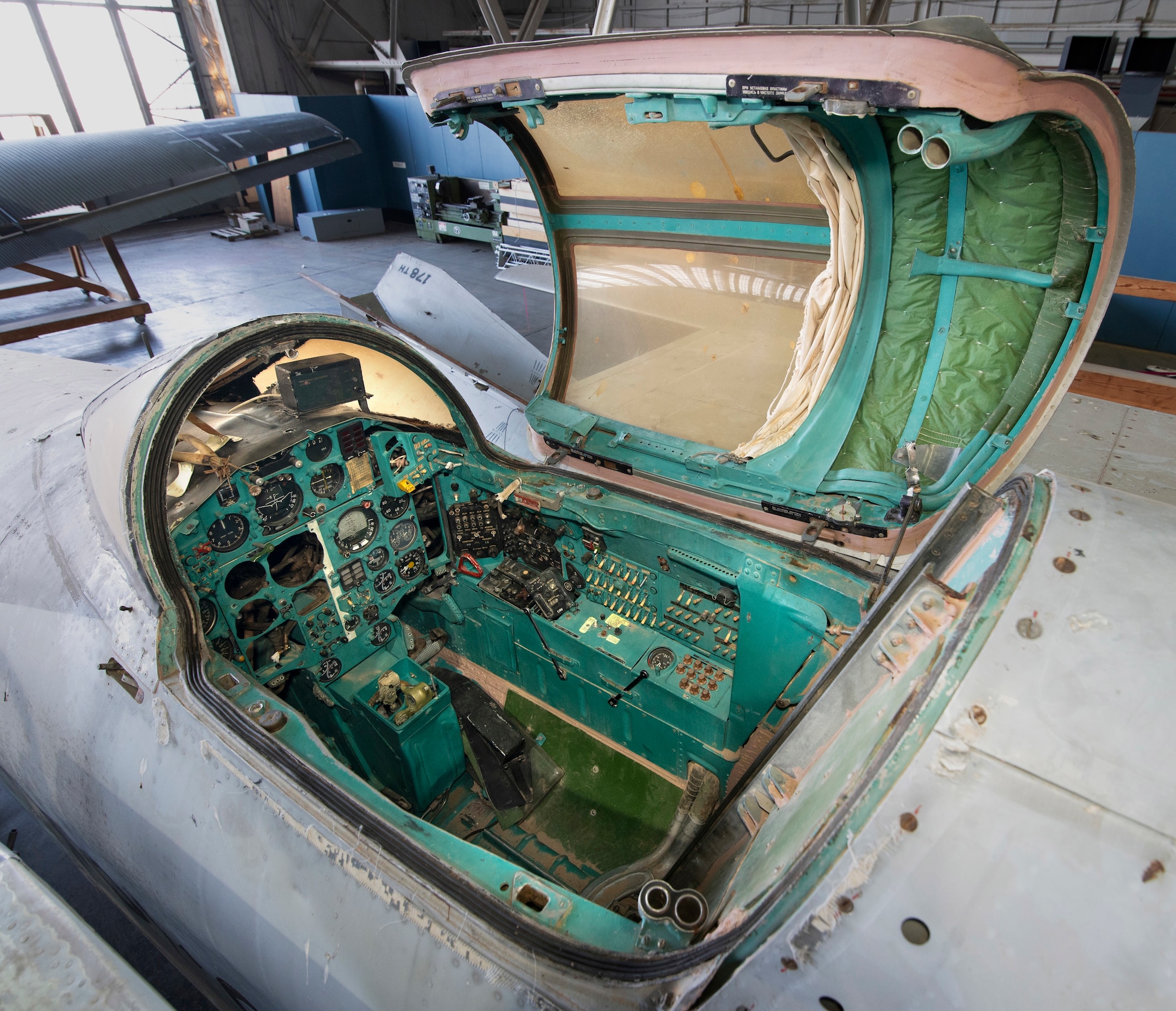 Mikoyan-Gurevich MiG-25