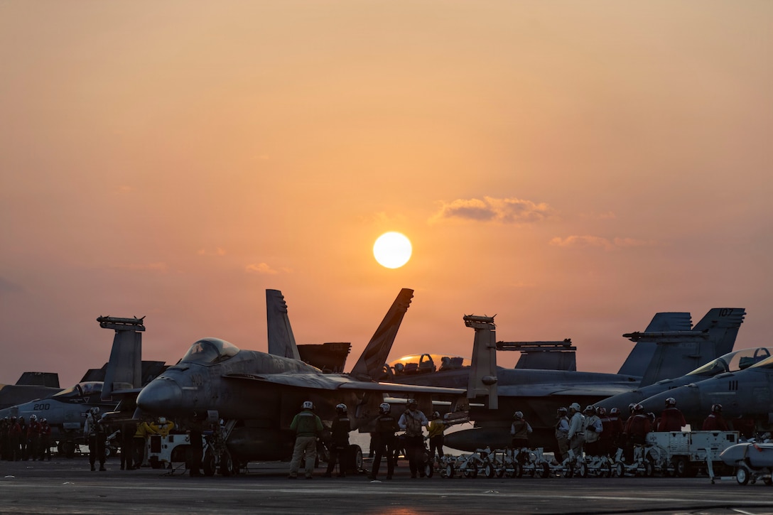 U.S. Sailors prepare for flight operations on the flight deck of Nimitz-class aircraft carrier USS Abraham Lincoln (CVN 72) in support of Operation Epic Fury, Mar. 4, 2026. (U.S. Navy photo)