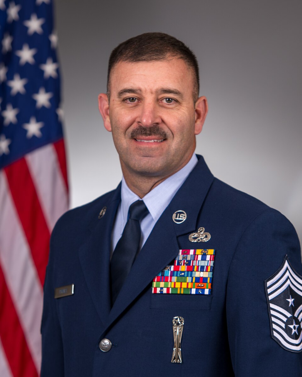 Official photo of U.S. Air Force Chief Master Sergeant William Ryals