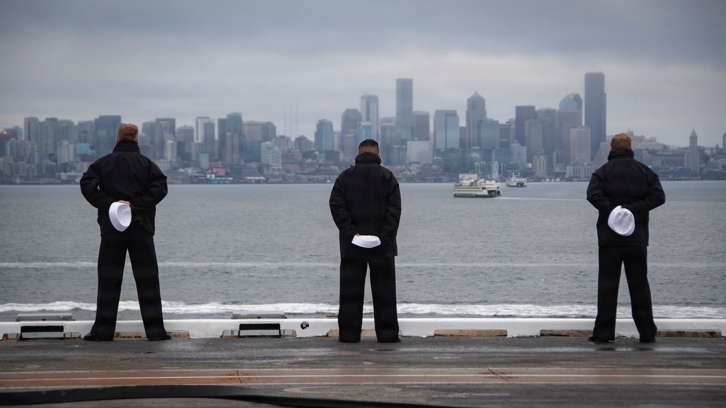 Nimitz Departs Bremerton