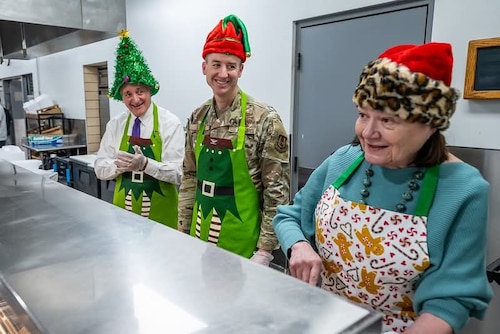 serving at food line