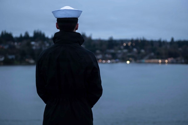 Nimitz Departs Bremerton