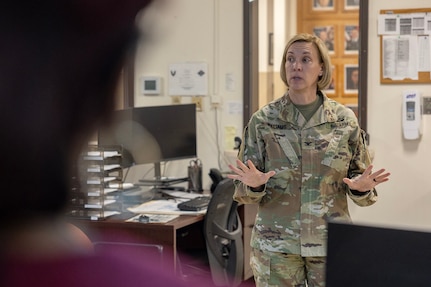 Col. Michelle M. Williams, U.S. Army Financial Management Command commander, talks with Fort Knox Army Military Pay Office employees at Fort Knox, Ky., March 4, 2026. USAFMCOM’s leadership visited the Fort Knox AMPO during a major subordinate command update to the U.S. Army Materiel Command and thanked the employees for their hard work in supporting Soldiers and their families. (U.S. Army photo by Mark R. W. Orders-Woempner)