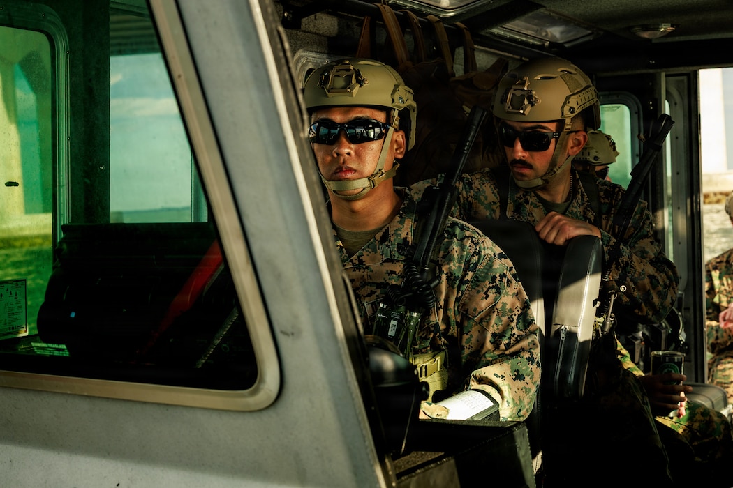 4th AABn Marines Conduct Littoral Craft Training