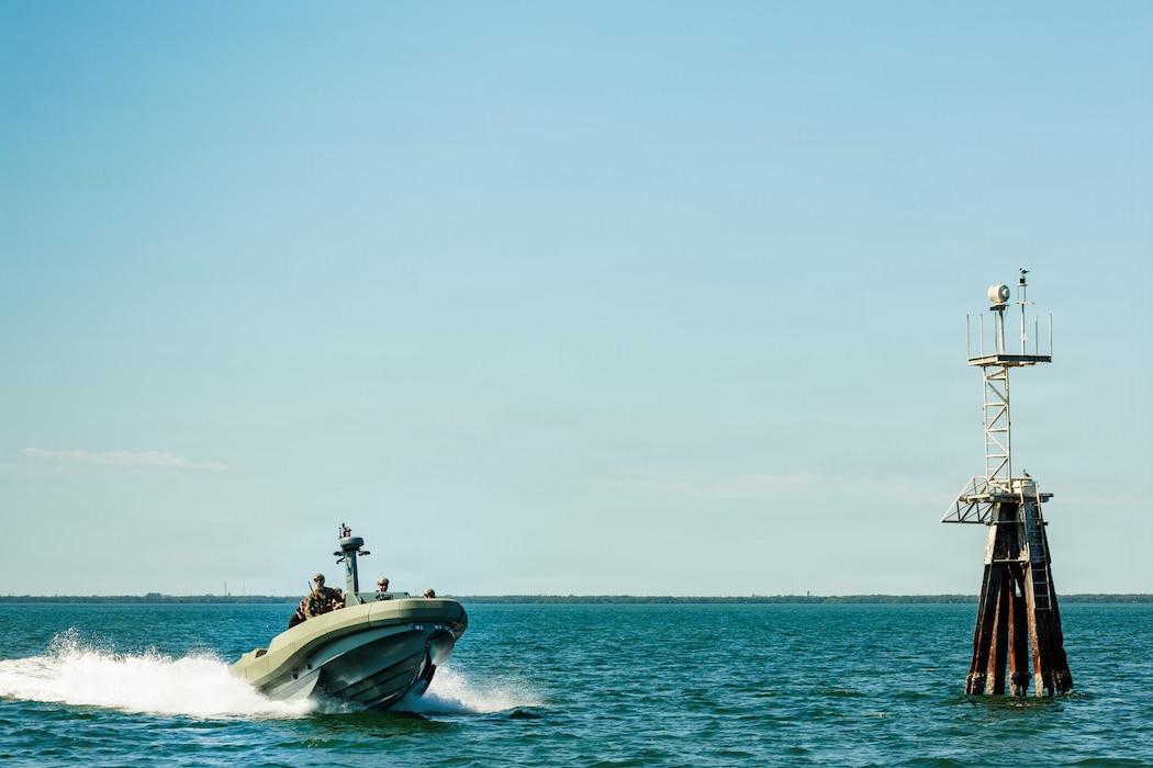 4th AABn Marines Conduct Littoral Craft Training
