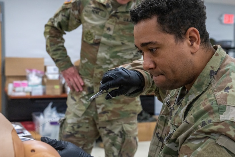 Army Reserve Soldiers revalidate combat medic skills in ad hoc course