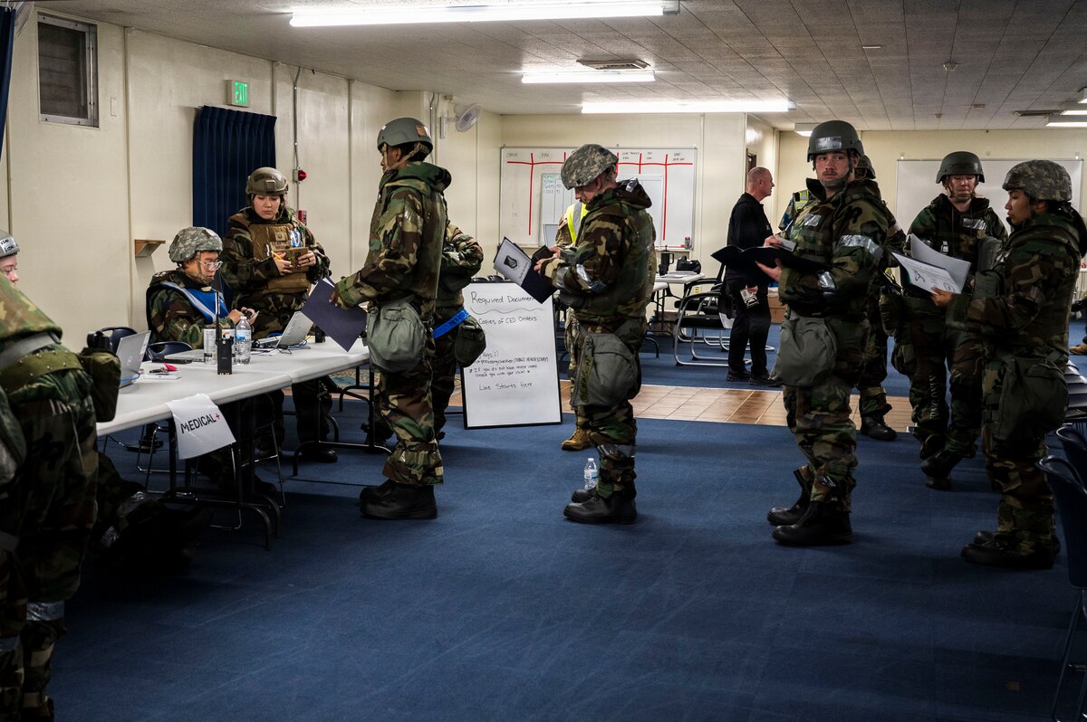 BM 26: 18th Wing conducts simulated deployment line > Kadena Air