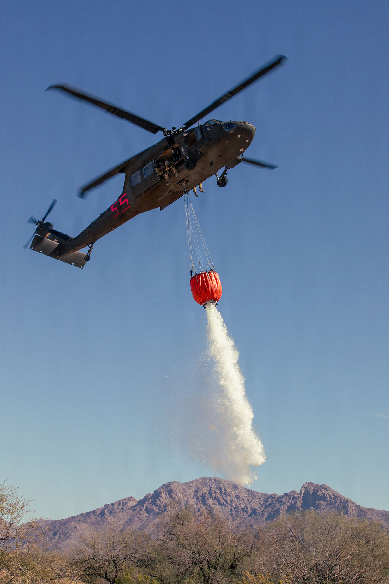 Arizona Guard Helicopter Battalion Hones Wildfire Response Skills