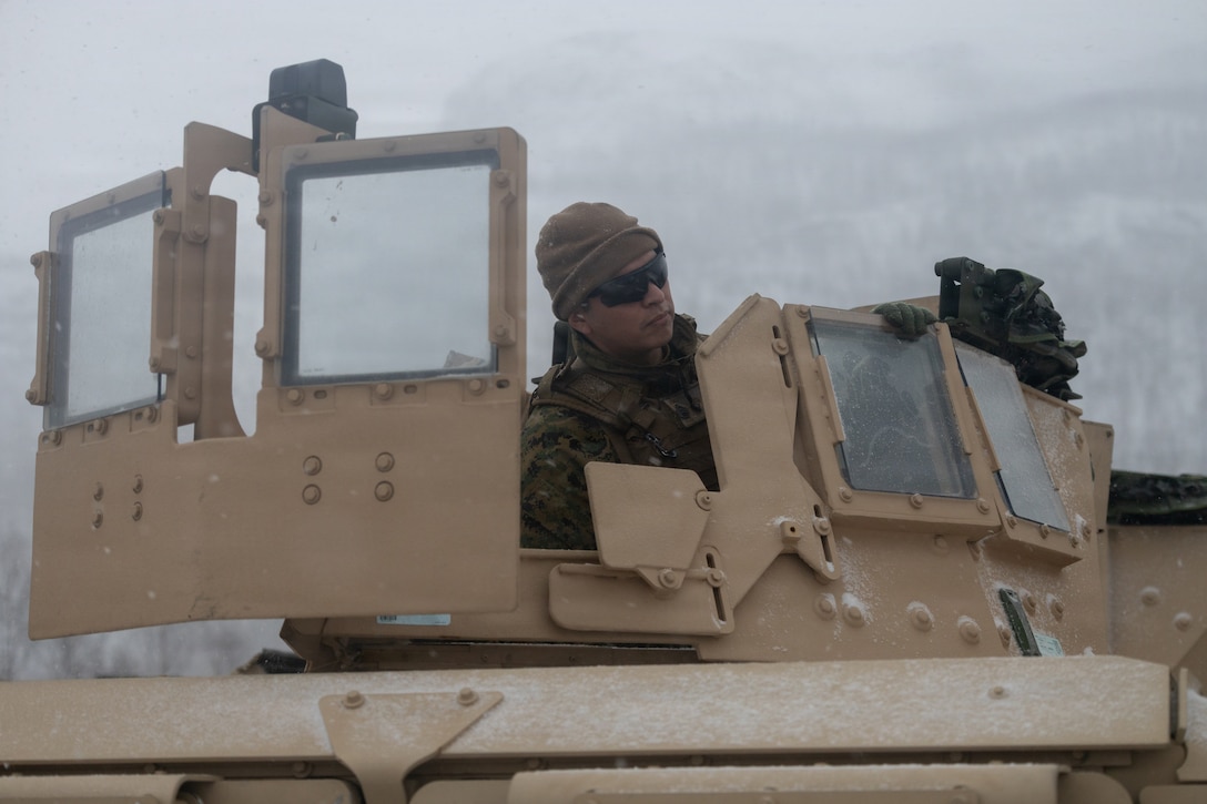 CORE 26 | U.S. Marines Conduct Vital Maintenance during Arctic Exercise