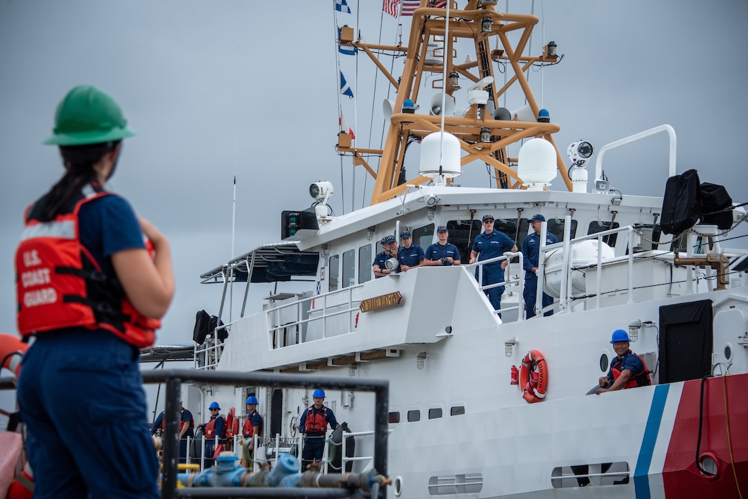 U.S. Coast Guardsmen assigned to the fast response cutter USCGC William Hart (WPC 1134) approach the pier while mooring up on Coast Guard Base Honolulu March 15, 2026. While deployed in support of Operation Blue Pacific, the crew worked alongside Pacific Island partners to bolster maritime security and sovereignty, countering illicit maritime activities and transnational criminal organizations. (U.S. Coast Guard photo by Chief Petty Officer Corinne Zilnicki)