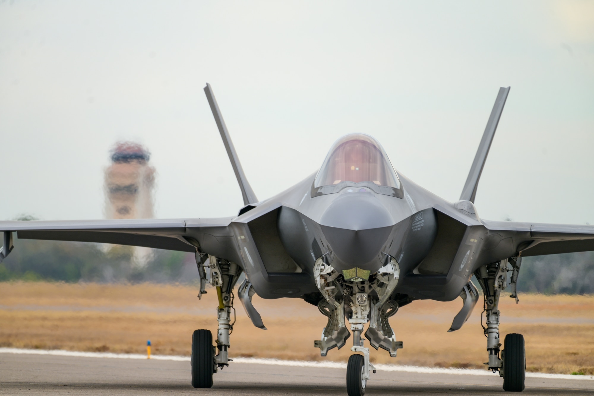 A photo of an aircraft.