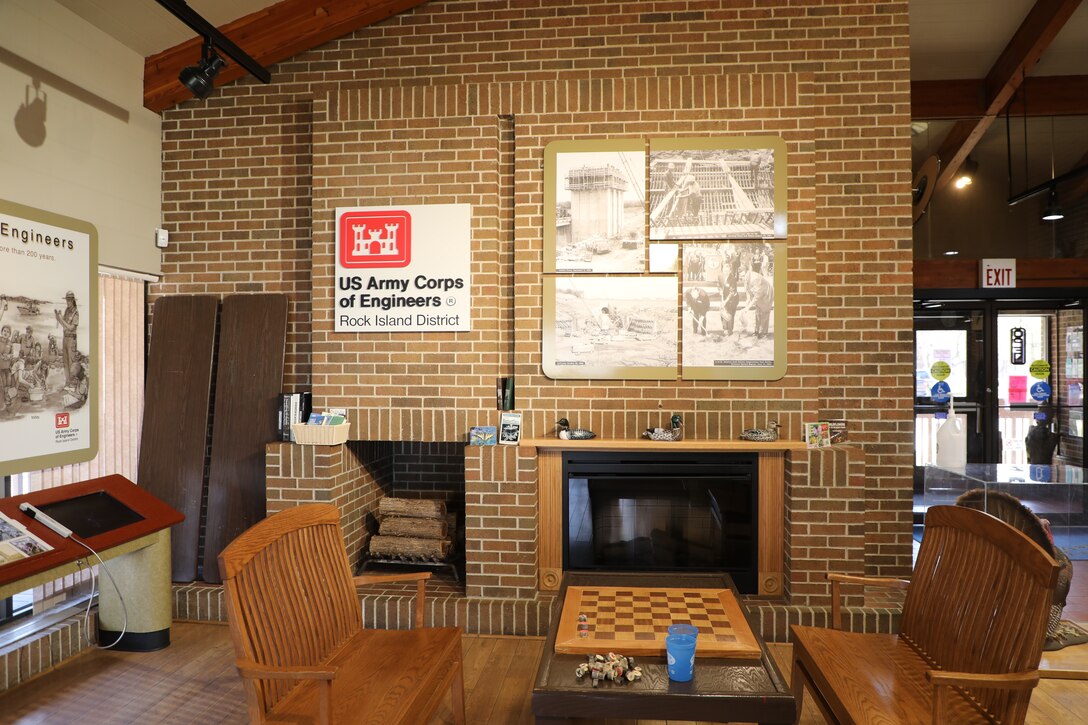 A game area found inside the Visitor Center at Saylorville Lake.