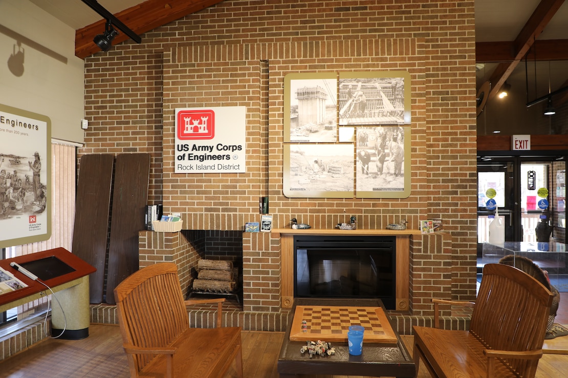 A game area found inside the Visitor Center at Saylorville Lake.