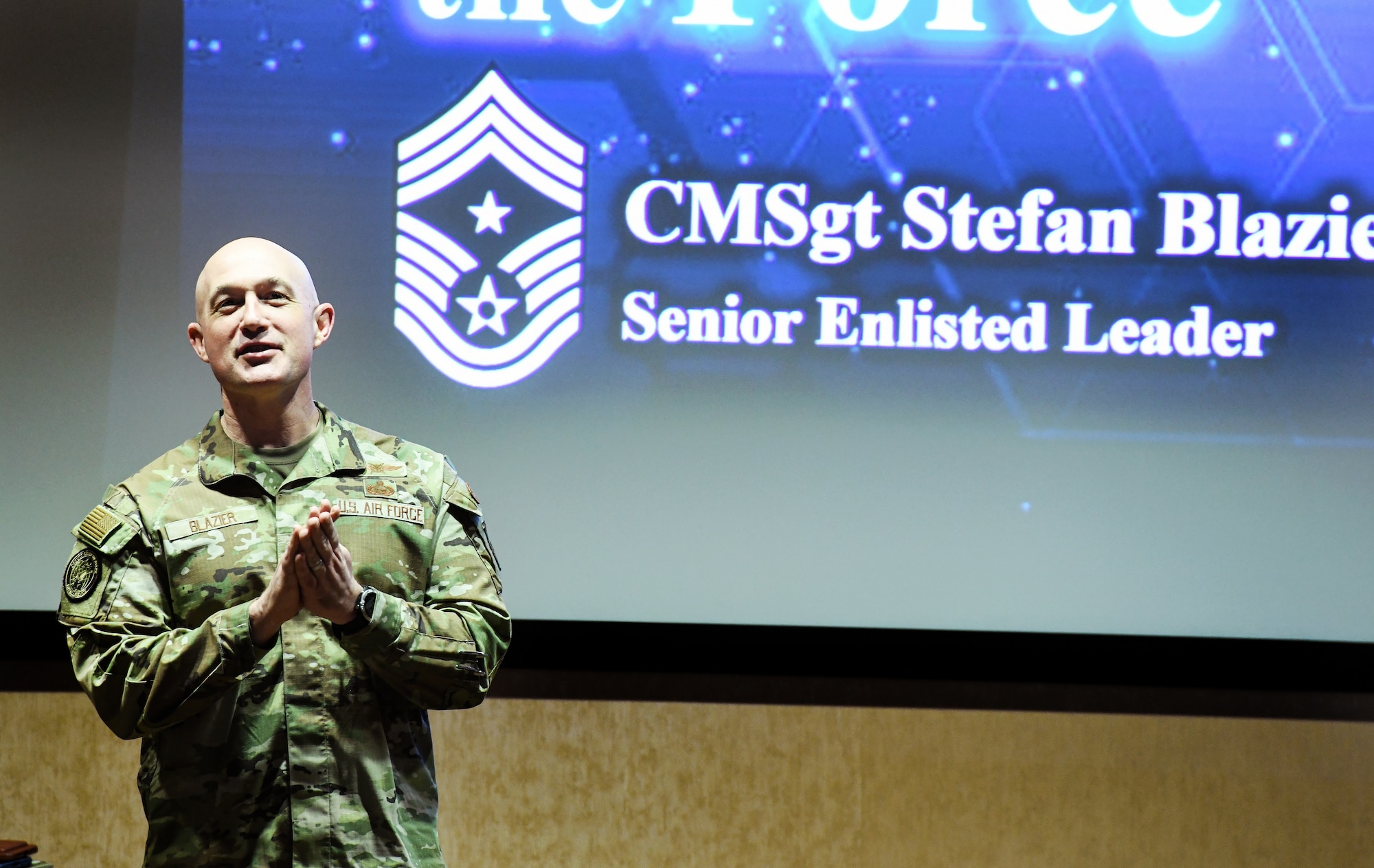 Chief Master Sgt. Blazier meeting with Airmen