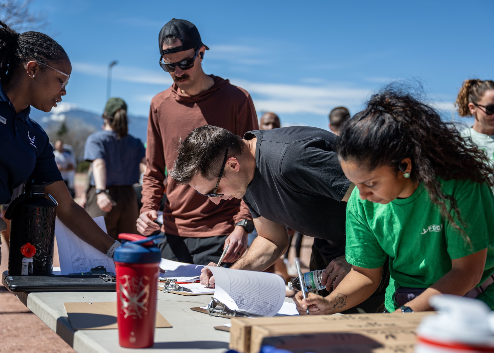 People sign up for a race.