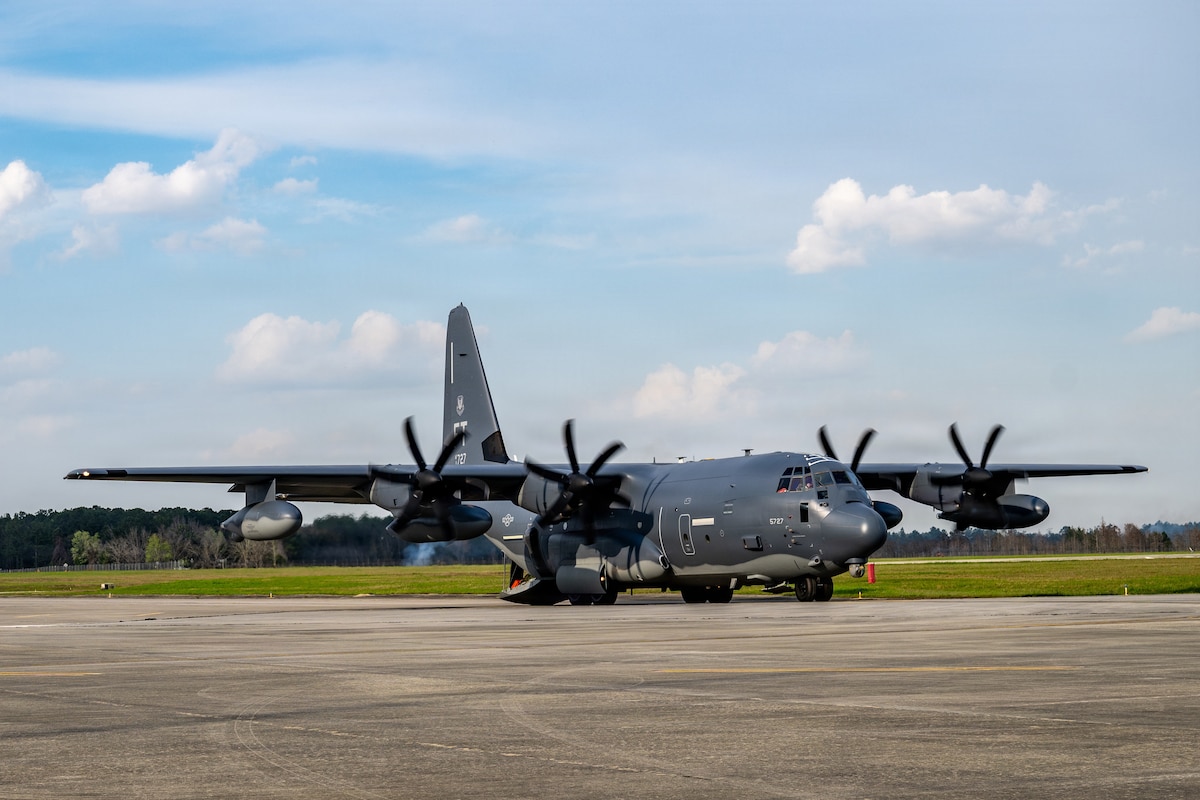 The aircraft delivered a loaner P-19 crash fire truck to sustain the installation’s fire response capability during an extended maintenance period of the fire department vehicle fleet.