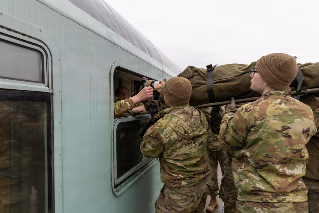 512th Field Hospital Conducts a Field Training Exercise