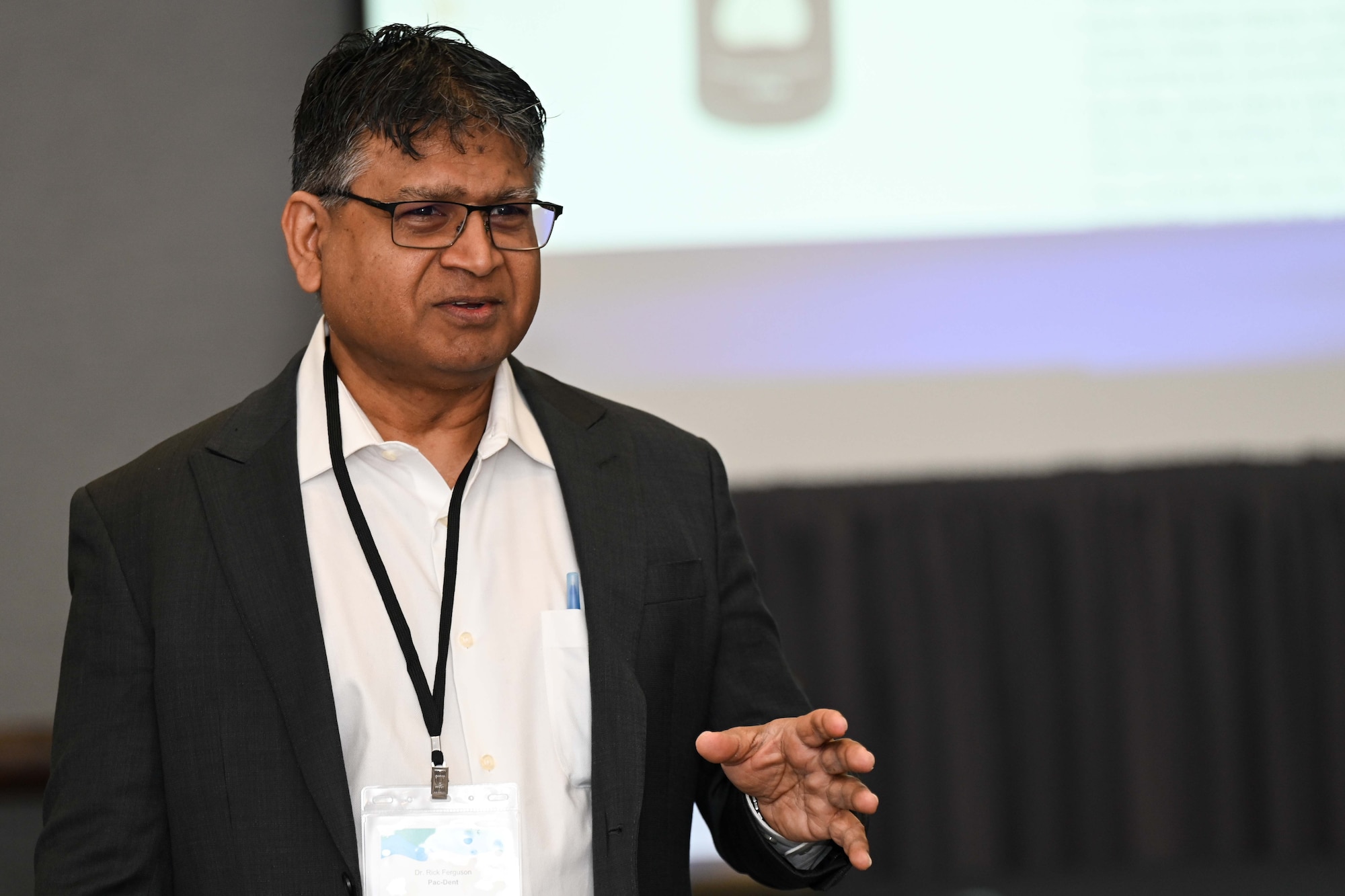 Service members serve