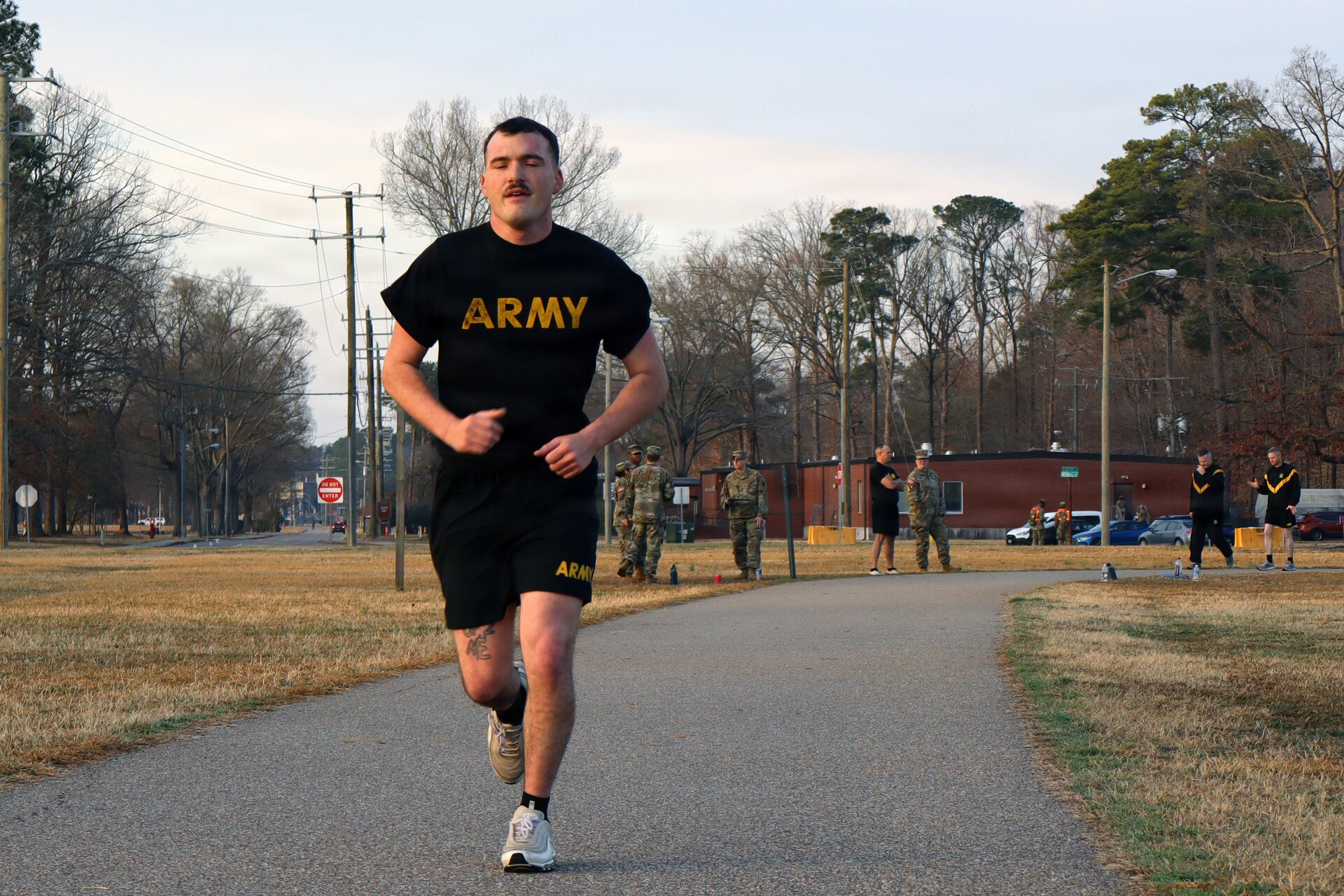 Quarterly board develops leaders, fosters friendly competition between Army Reserve Soldiers