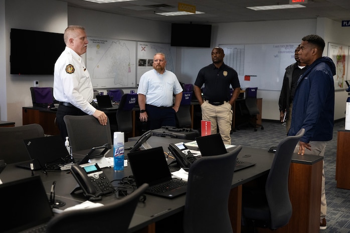 Marines Visit Jacksonville Emergency Centers to Strengthen Readiness, Partnerships