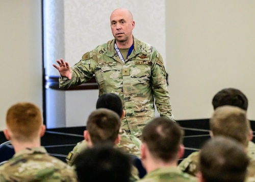 General speaks to cadets.