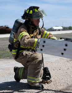 Joint firefighters collaborate, compete and test their abilities